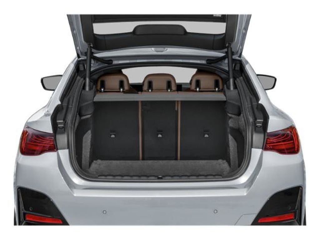 13 thumbnail image of  2026 BMW i4 M60 M60
