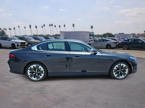 2026 BMW i5 eDrive40