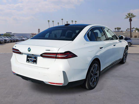 2026 BMW i5 eDrive40