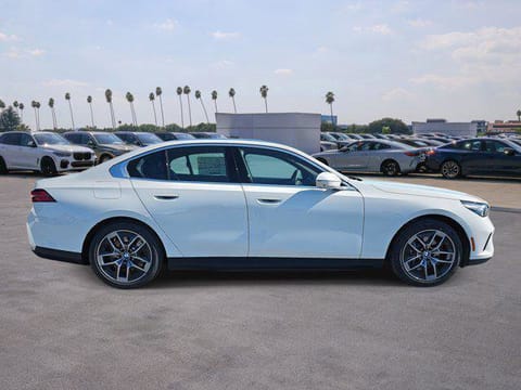 2026 BMW i5 eDrive40