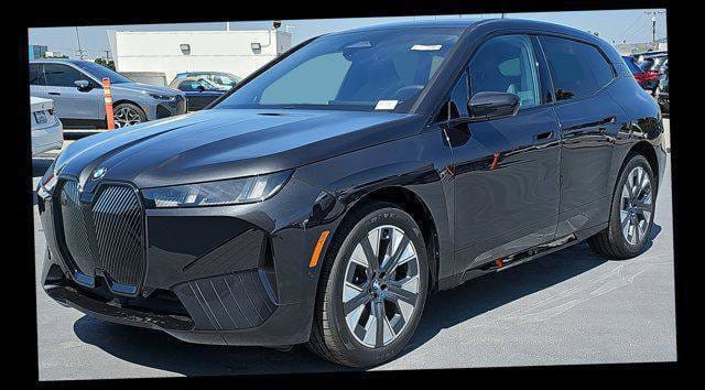 38 thumbnail image of  2026 BMW iX xDrive45