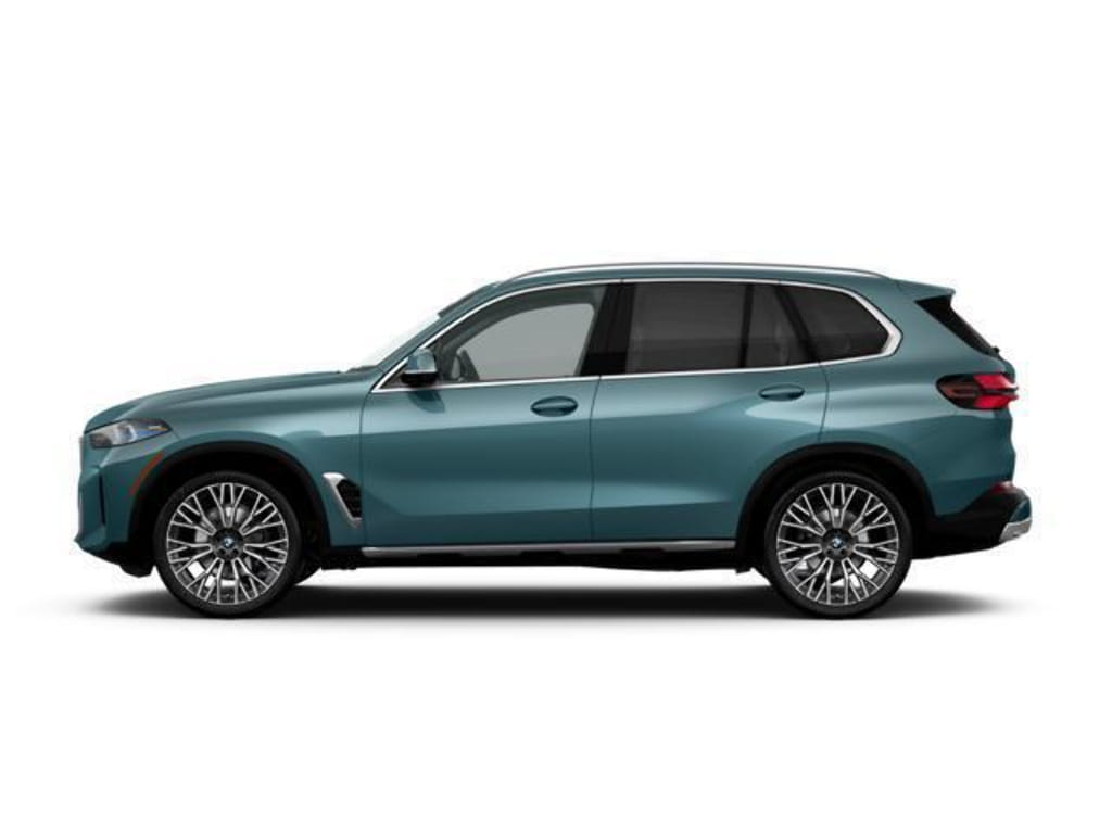 23 thumbnail image of  2026 BMW X5 sDrive40i sDrive40i