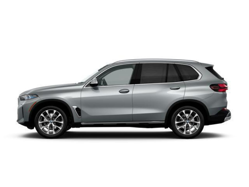 24 thumbnail image of  2026 BMW X5 sDrive40i sDrive40i