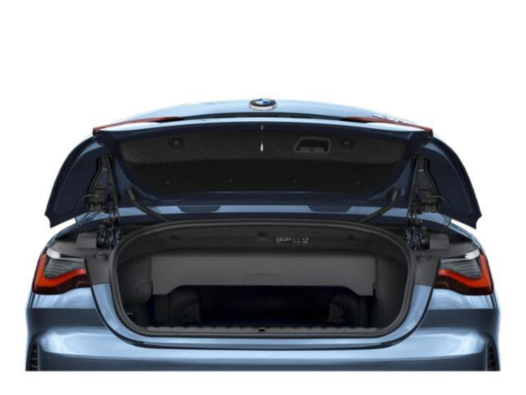 13 thumbnail image of  2027 BMW 430i i