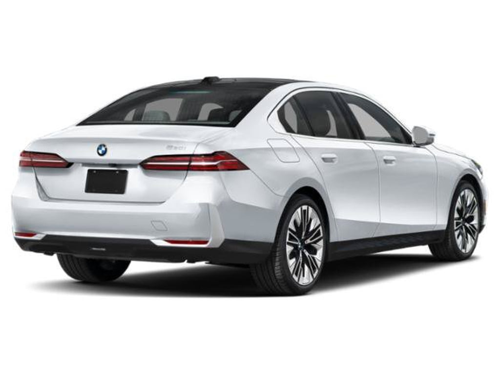 2 thumbnail image of  2027 BMW 530i 530I SEDAN