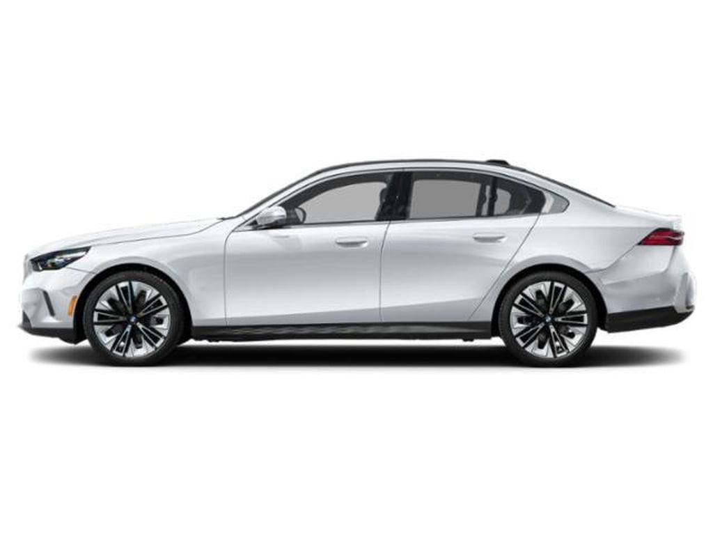 3 thumbnail image of  2027 BMW 530i 530I SEDAN