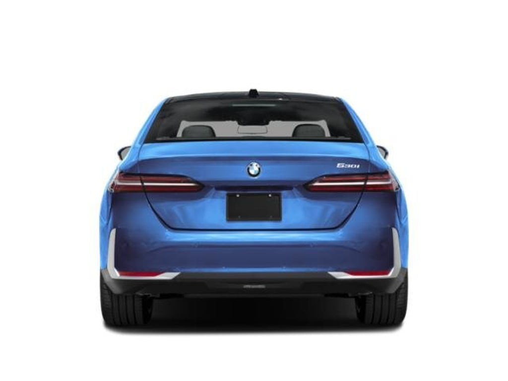 8 thumbnail image of  2027 BMW 530i 530i Sedan