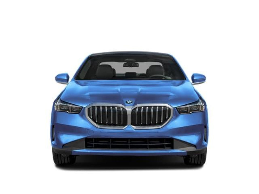7 thumbnail image of  2027 BMW 530i 530i Sedan
