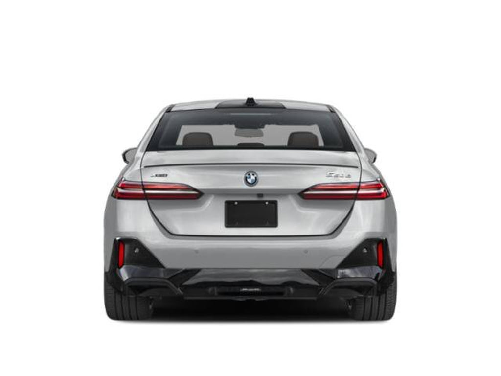 8 thumbnail image of  2027 BMW 550e xDrive 550e xDrive
