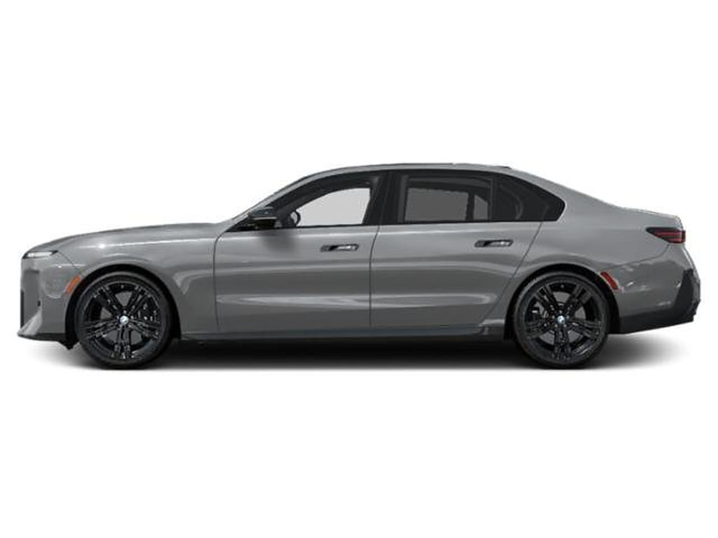 4 thumbnail image of  2027 BMW 740i 740i