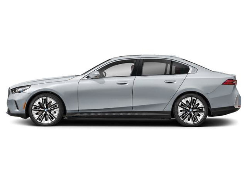 3 thumbnail image of  2027 BMW i5 xDrive40