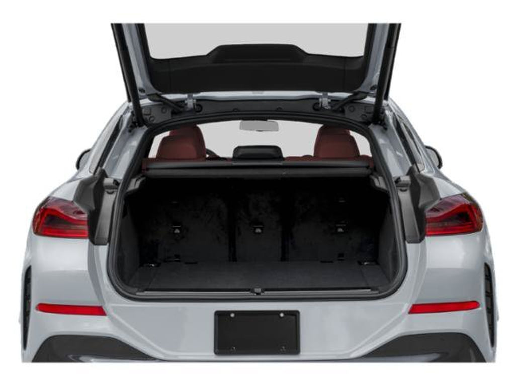 13 thumbnail image of  2027 BMW X6 xDrive40i xDrive40i