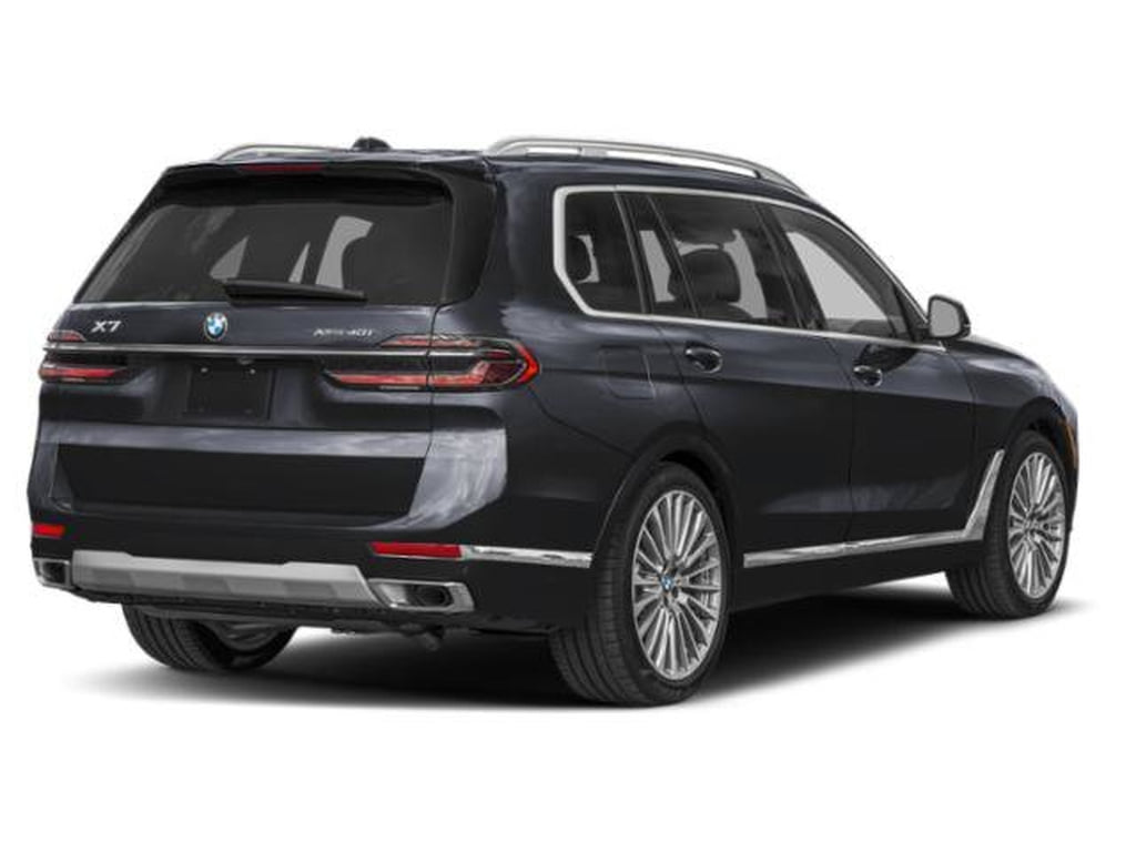 2 thumbnail image of  2027 BMW X7 M60i M60i