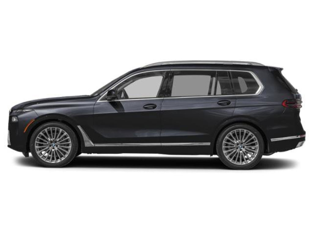 3 thumbnail image of  2027 BMW X7 M60i M60i