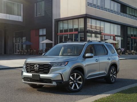 1 image of 2025 Honda Pilot Touring w/HPD Wheels