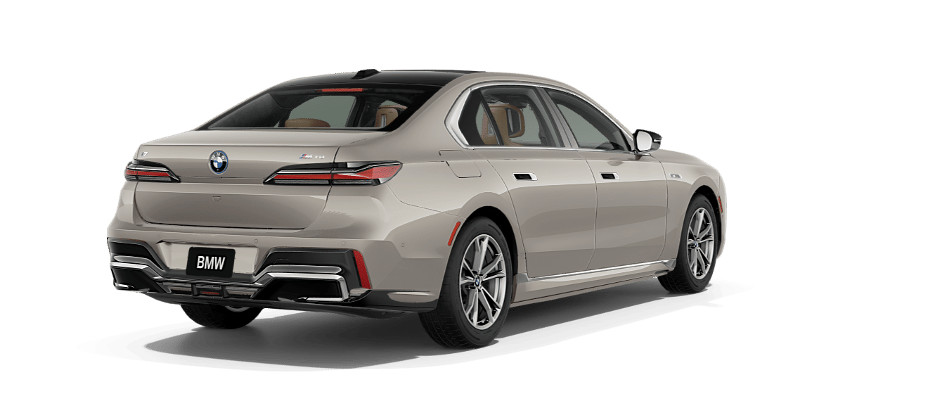 7 thumbnail image of  2025 BMW i7 M70