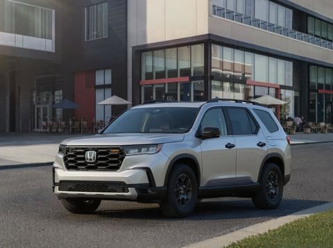 1 image of 2025 Honda Pilot TrailSport