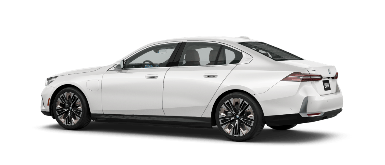 4 thumbnail image of  2026 BMW 5 Series 550e xDrive
