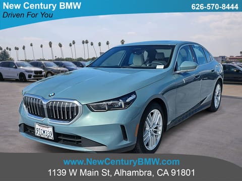 1 image of 2025 BMW 5 Series 530i