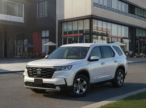1 image of 2025 Honda Pilot EX-L