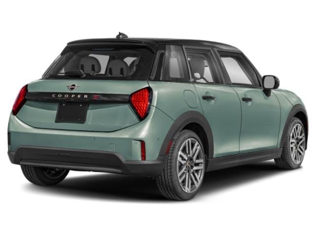 2 thumbnail image of  2025 MINI Hardtop 4 Door