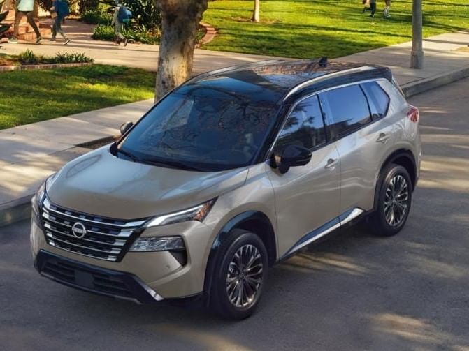 Front view of the sleek 2026 Nissan Rogue, showcasing its bold design and modern features for a stylish driving experience.