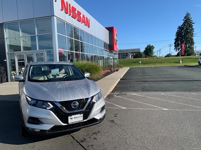 Used 2022 Nissan Rogue Sport SV with VIN JN1BJ1BW3NW480622 for sale in Latham, NY