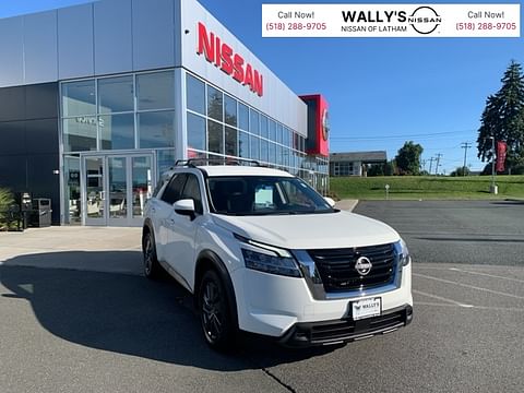 1 image of 2022 Nissan Pathfinder SV