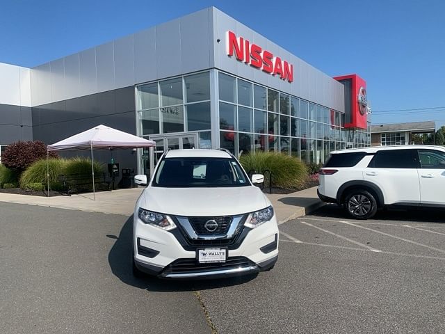 Used 2020 Nissan Rogue SV with VIN KNMAT2MV9LP517869 for sale in Latham, NY