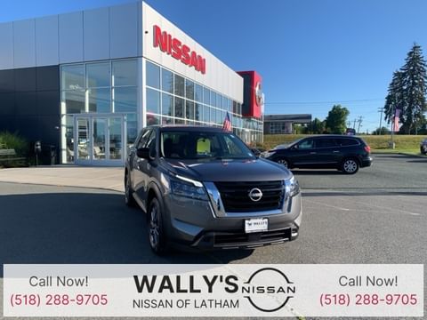 1 image of 2023 Nissan Pathfinder S