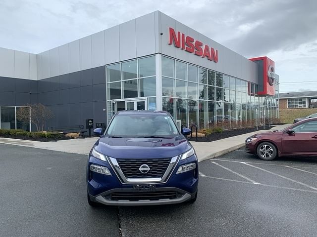 Used 2022 Nissan Rogue SV with VIN 5N1BT3BB8NC684975 for sale in Latham, NY