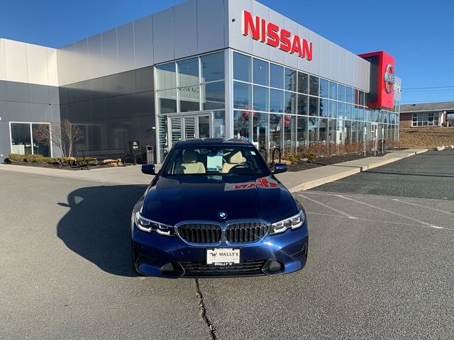 Used 2019 BMW 3 Series 330i with VIN WBA5R7C57KFH11237 for sale in Latham, NY
