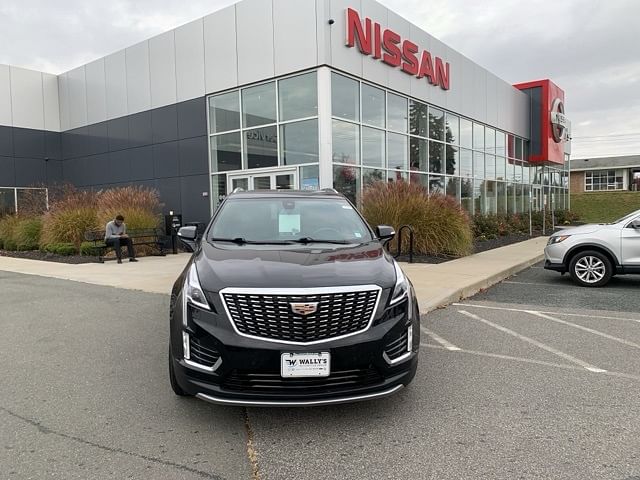 Used 2021 Cadillac XT5 Premium Luxury with VIN 1GYKNDRS1MZ170689 for sale in Latham, NY