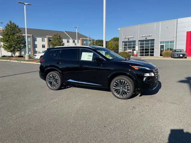 2026 Nissan Rogue Platinum's photo