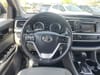 17 imagen en miniatura de 2019 Toyota Highlander LE