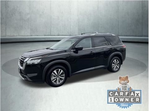 2023 Nissan Pathfinder SL