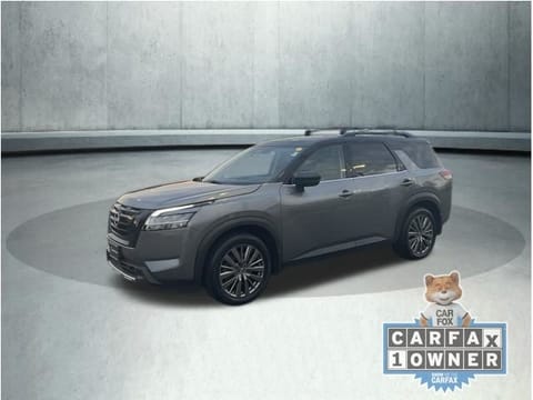 2024 Nissan Pathfinder SL