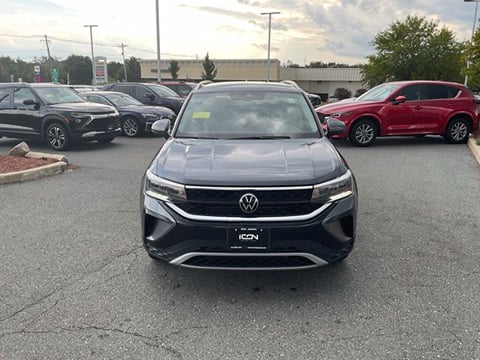 1 image of 2024 Volkswagen Taos 1.5T SE