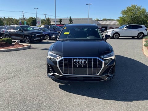 1 image of 2025 Audi Q3 Premium