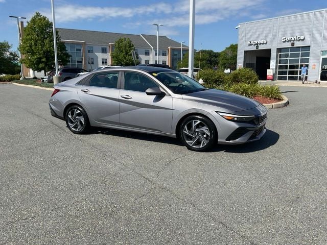 Used 2025 Hyundai Elantra SEL with VIN KMHLS4DG5SU872588 for sale in Chelmsford, MA