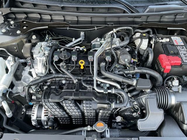 2025 Nissan Altima SR - Photo 24