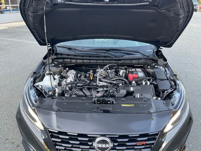 2025 Nissan Altima SR - Photo 23