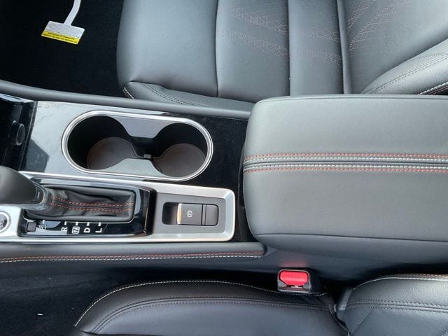2025 Nissan Altima SR - Photo 22