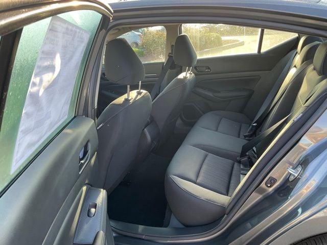2025 Nissan Altima SV - Photo 11