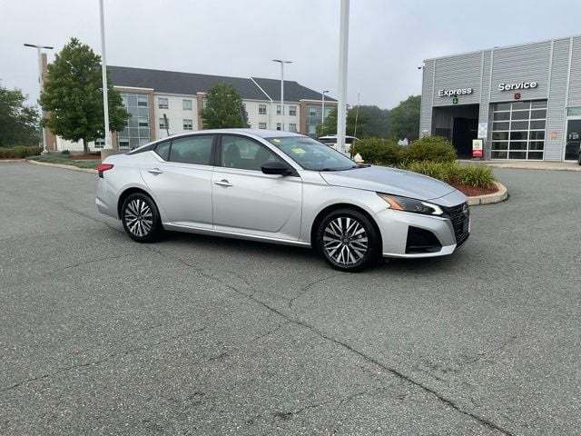 Used 2025 Nissan Altima SV with VIN 1N4BL4DV5SN365024 for sale in Chelmsford, MA