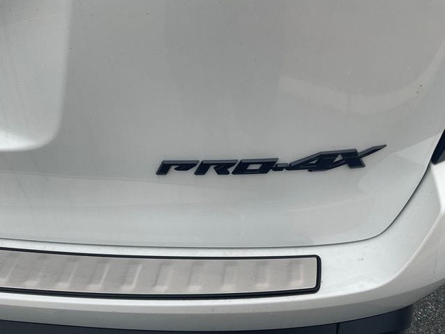 2025 Nissan Armada PRO-4X - Photo 8