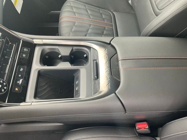 2025 Nissan Armada PRO-4X - Photo 25