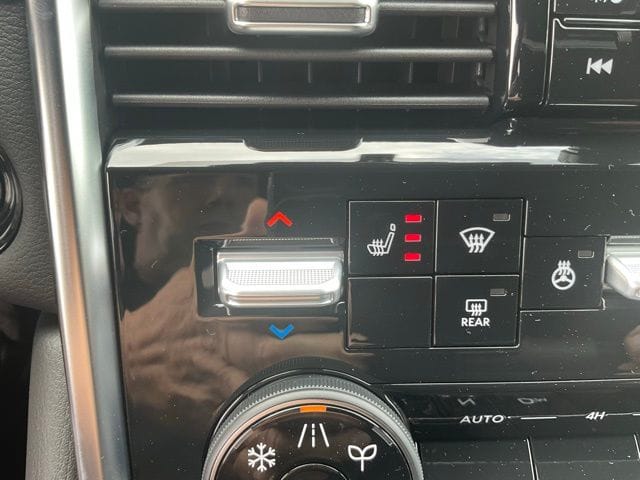 2025 Nissan Armada SL - Photo 22