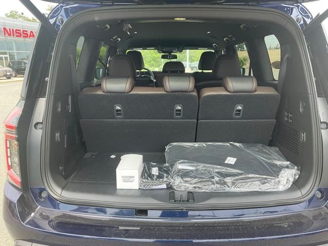 2025 Nissan Armada SL - Photo 9