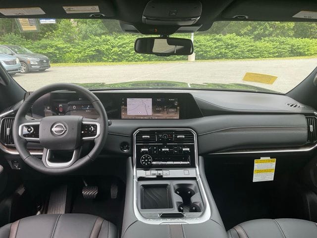 2025 Nissan Armada SL - Photo 17